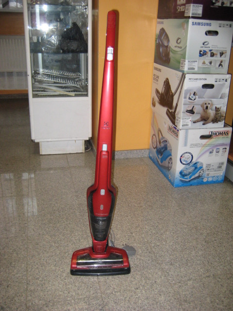 Dulkių siurblys Electrolux EER7ANIMAL 