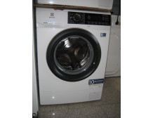 SKALBIMO MAŠINA ELECTROLUX EW6S504W