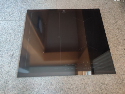 Indukcinė kaitlentė Electrolux EIS62453 (Naudota)