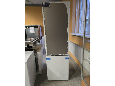 Šaldytuvas Electrolux LNT7ME36G2 (Transportavimo defektas)