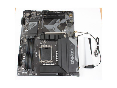 SALE OUT. Gigabyte USED, REFURBISHED, WITHOUT ACCESSORIES, ONLY BACK PANEL, AND ANTENA INCLUDED