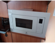 Įmontuojama mikrobangų krosnelė Electrolux LMS4253TMW (Naudota)