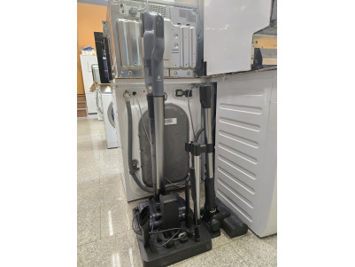 Plaunantis dulkių siurblys Electrolux EW82U2DB (Naudotas)