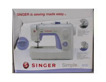SALE OUT. Singer | Sewing Machine | Simple 3232 | Number of stitches 32 | Number of buttonholes 1 | White | DAMAGED PACKAGING